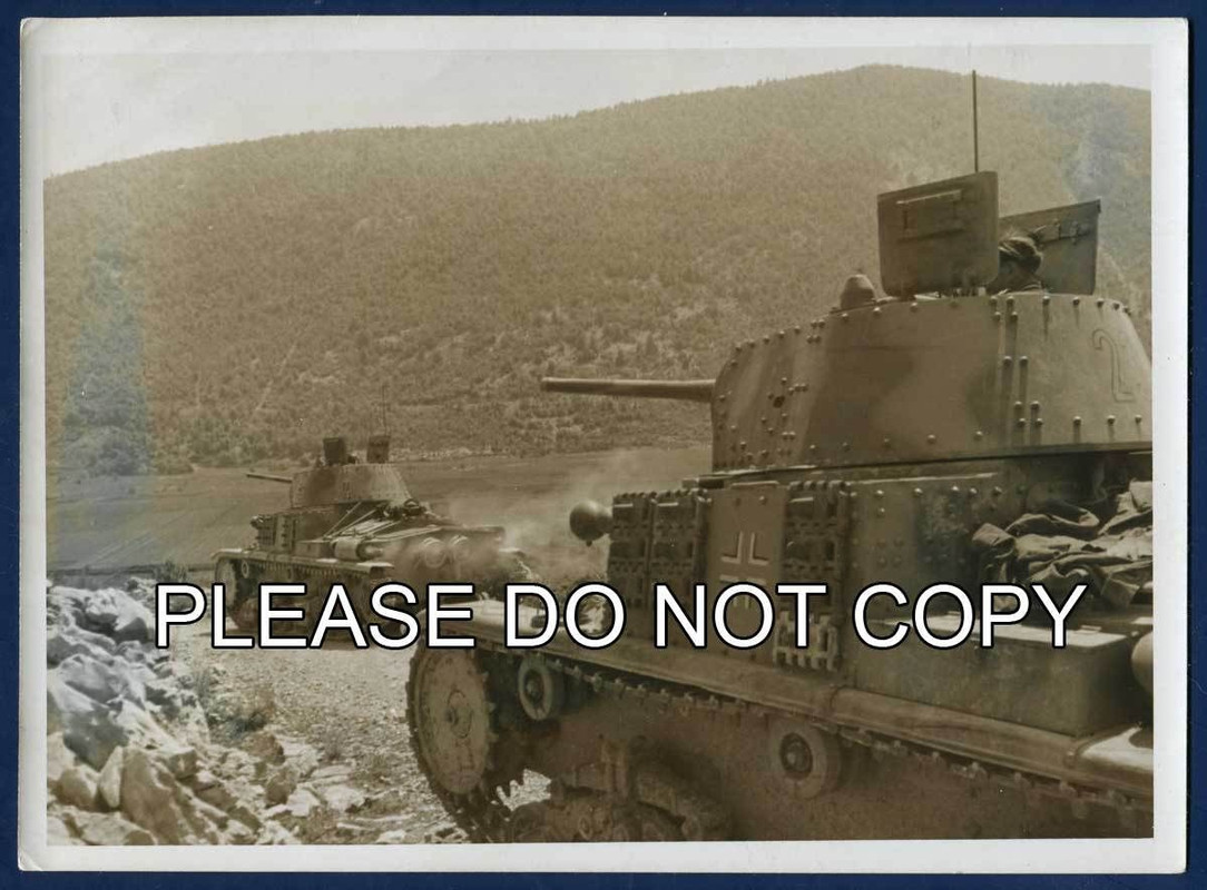 Foto panzer Pz.Kpfw. M15-42 738(i) in Drvar
