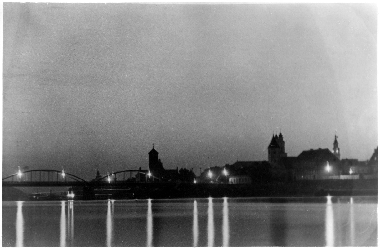 J. Murausko Kaunas naktį