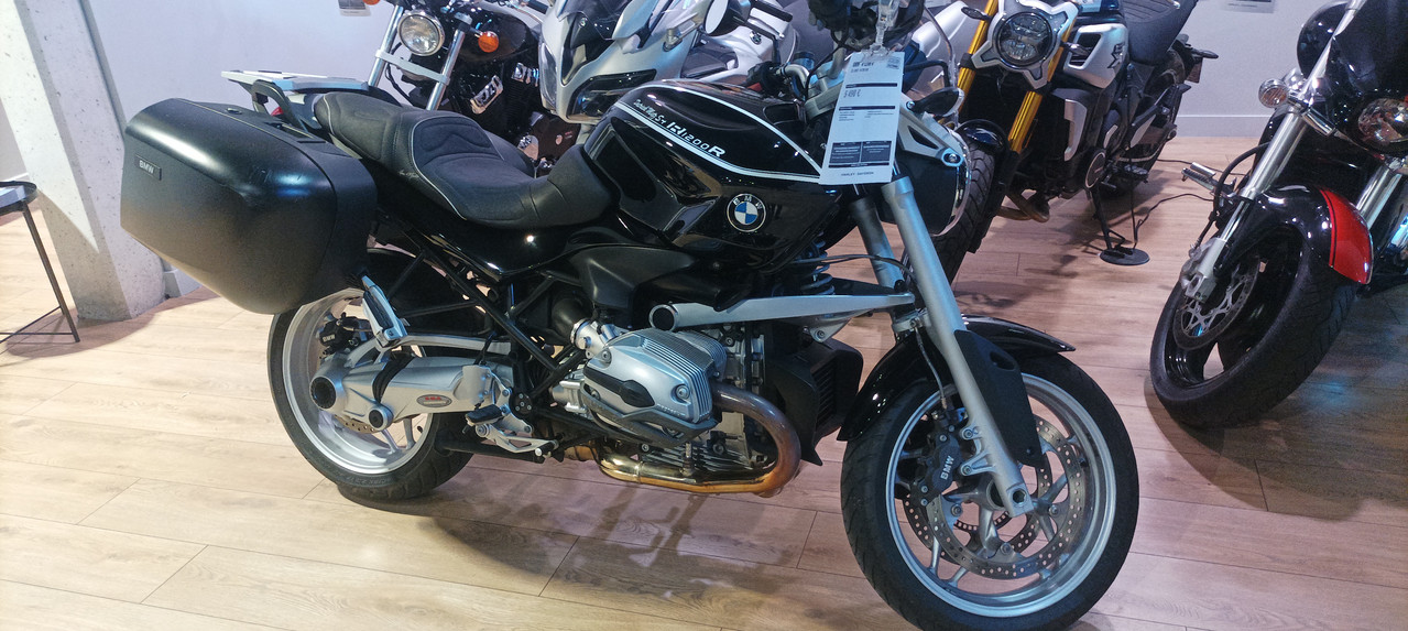 BMW R1200R