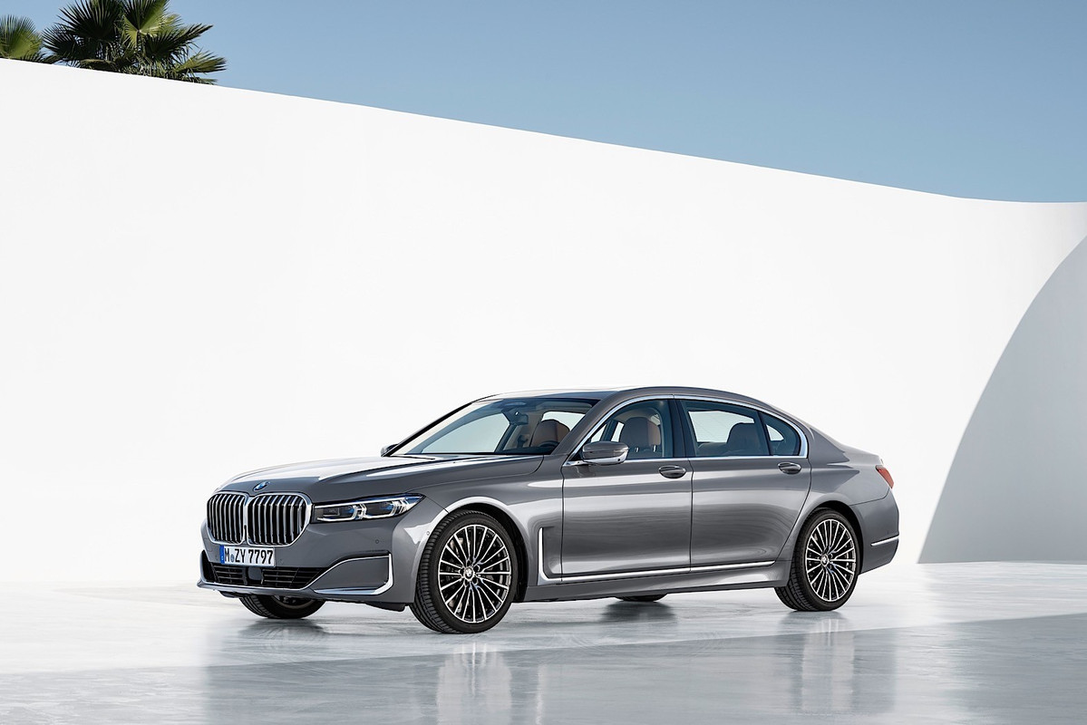 2020 BMW 7 Series (33)