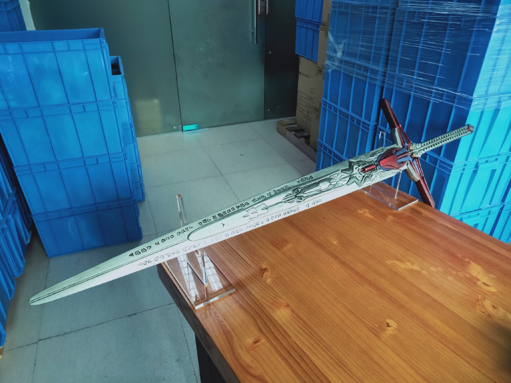 Toyworld-TLK-Optimus-Prime-Sword-07