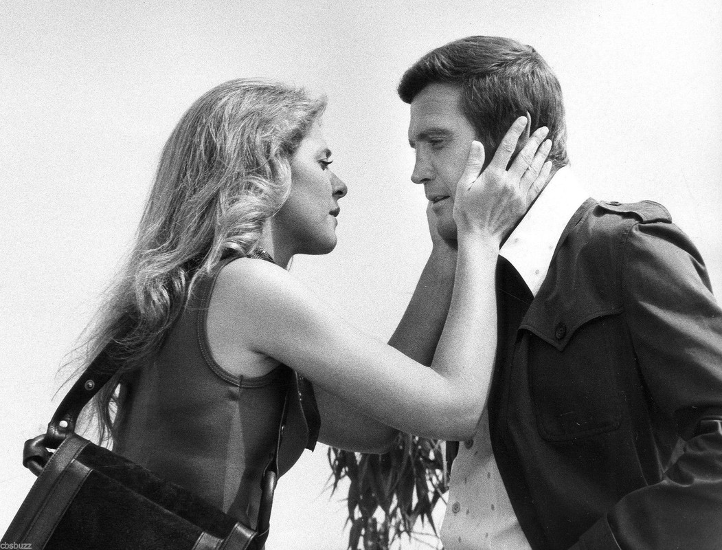 lindsay_wagner_b84