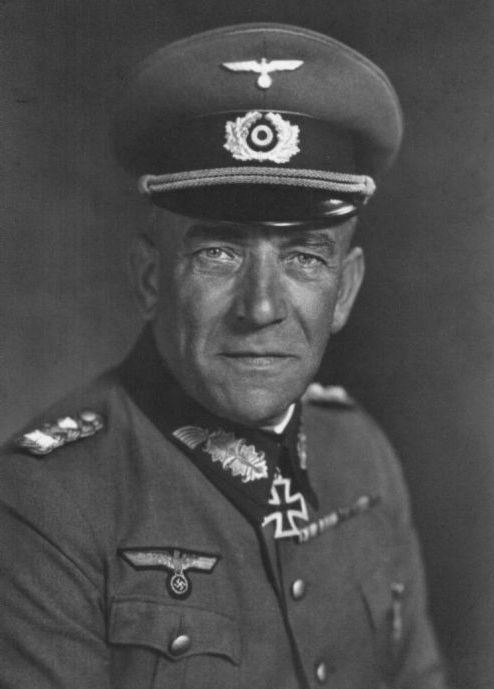 General Nikolaus von Falkenhorst - Comandante de la Wehrmacht en Noruega.