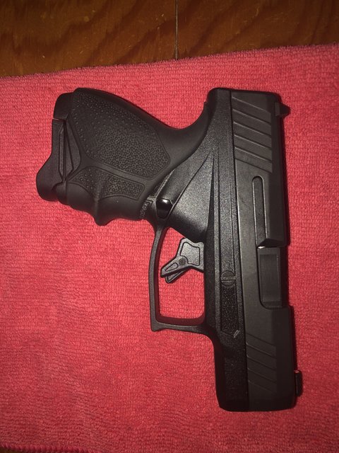 E1AFE7FF-A273-4254-9955-6296C2999CBD