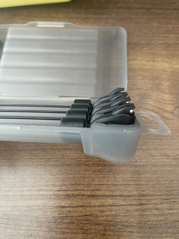 E1FDF7F8-3E8A-424F-ACD8-81D388052993