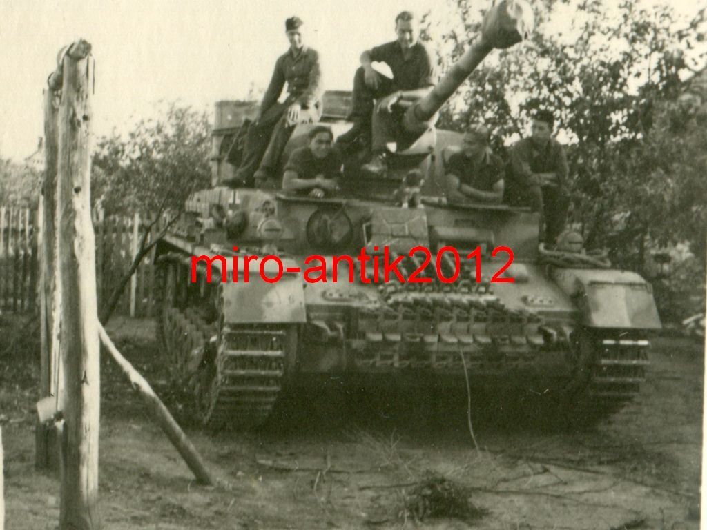 Foto-Panzer-Regiment-39-Panzer-IV-Langrohr-kurz-