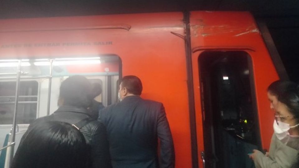VIDEO: Tras 40 minutos de pánico, Línea B del Metro reanuda servicio; corto circuito deja lesionados