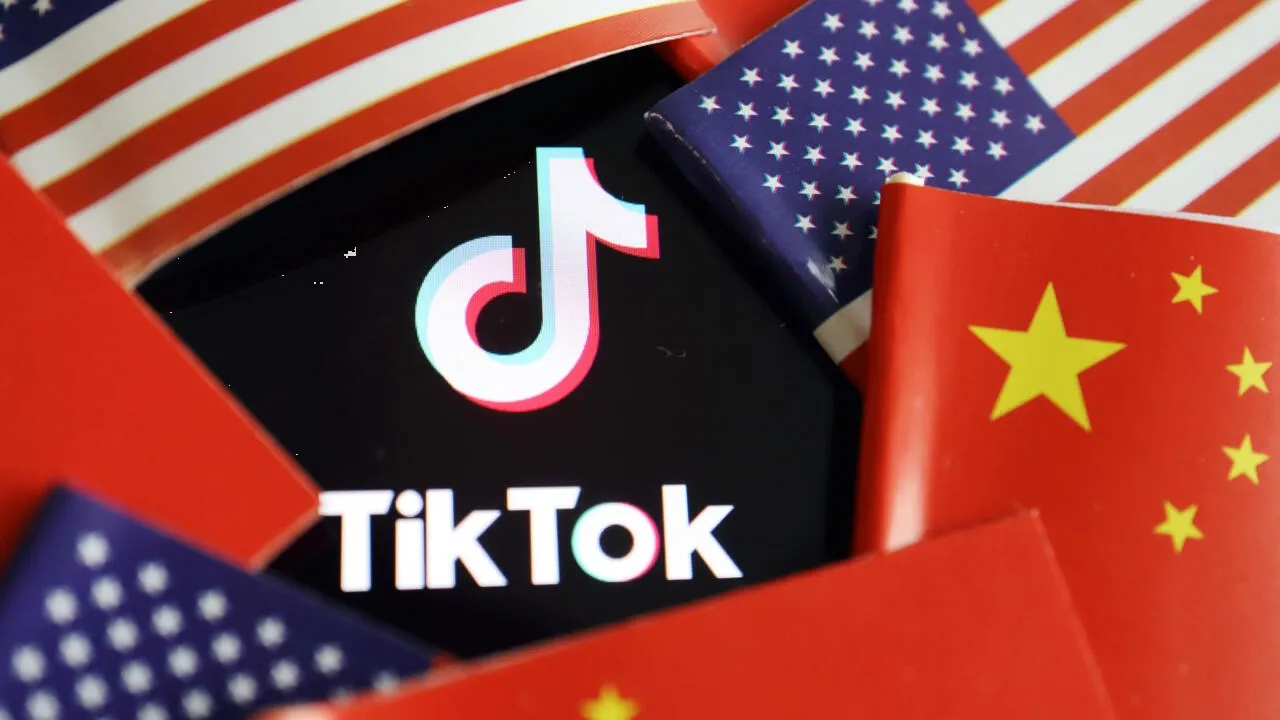 Legisladores de EU temen que comunistas chinos estén utilizando TikTok