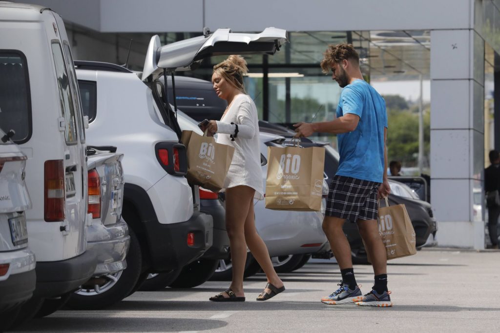 Charlotte-Crosby-Upskirt-Stars-Com-1-1024x683-6