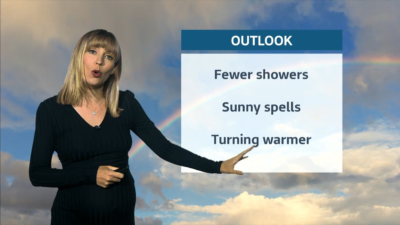 ITV Evening News_20220909_19302025.ts_snapshot_20.28.266