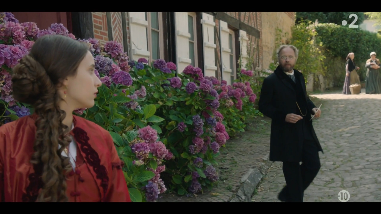2021-12-13_21_05_Fr2_Emma-Bovary.mp4_snapshot_01.18.11.079