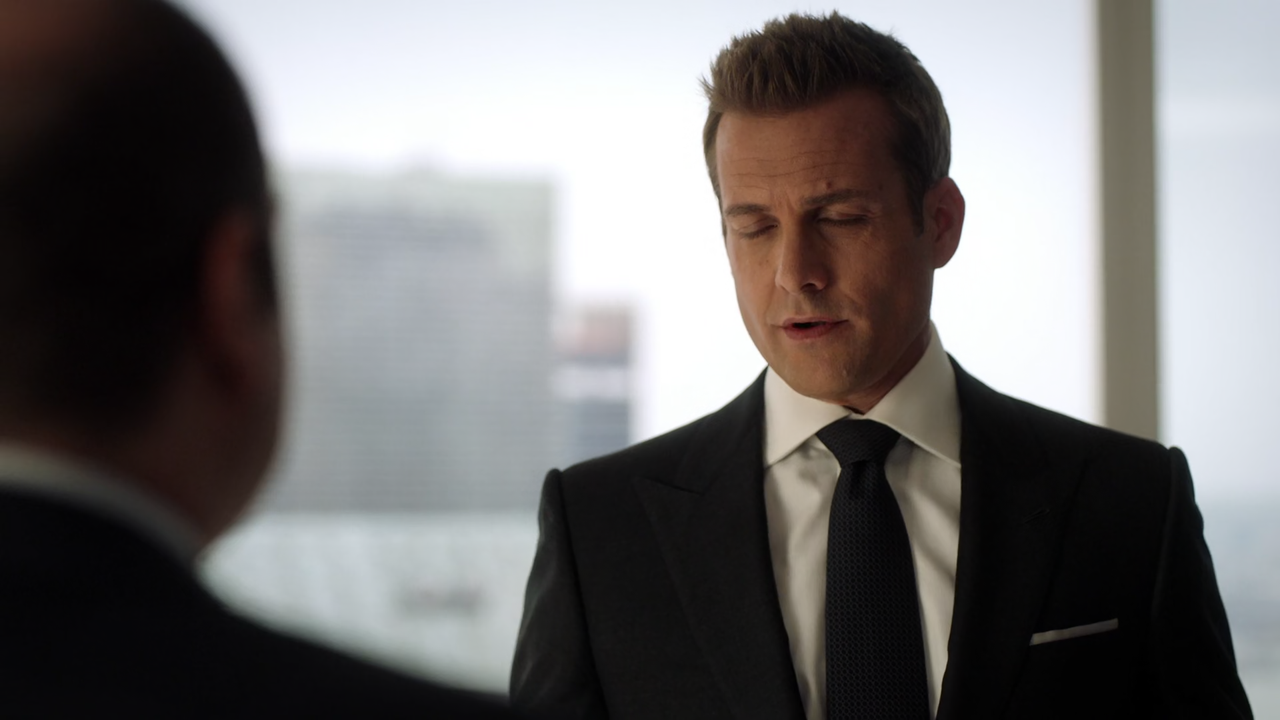 Suits S07E03 (1080p WEB-DL x265 HEVC 10bit AC3 5