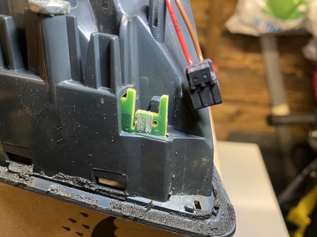 577A757D-51D6-402E-B89A-C780AF1C9856