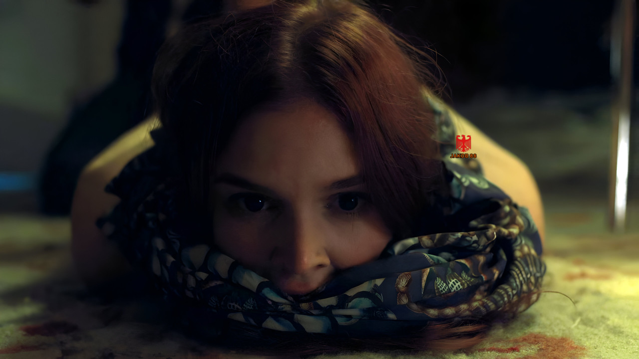 Emily Tyra 8 - Flesh and Bone S01E04