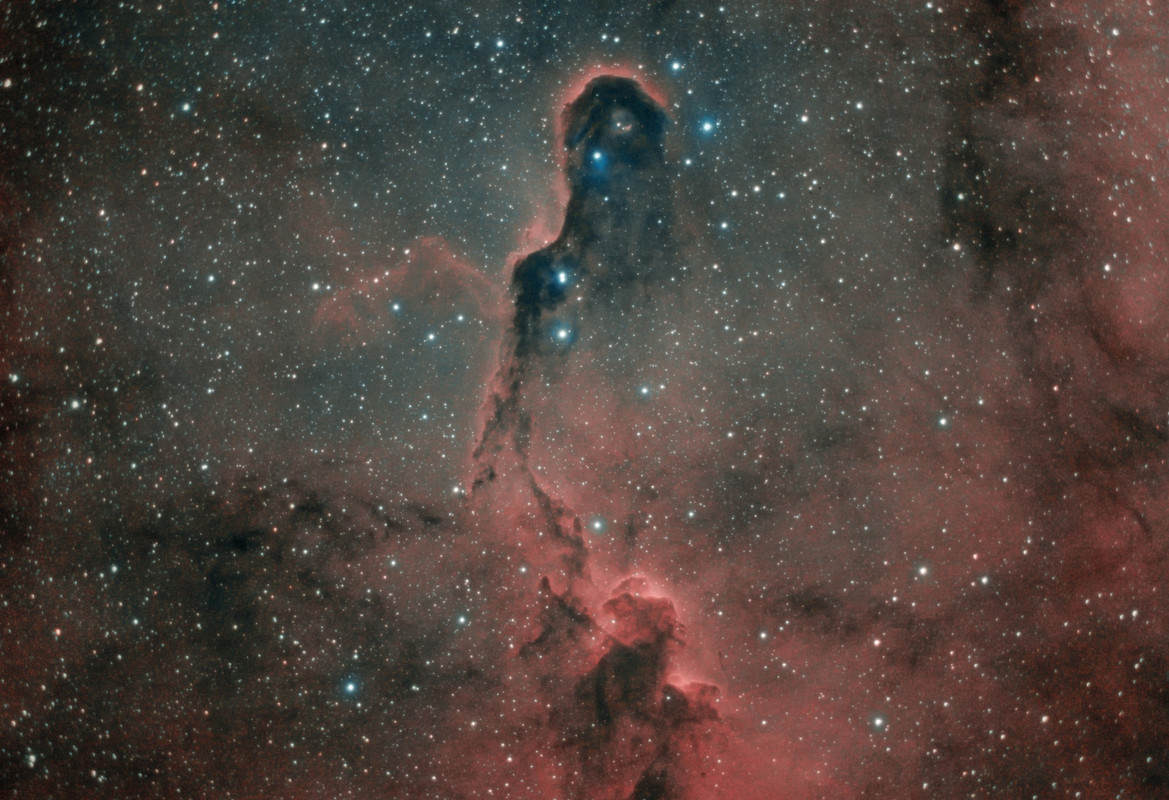 IC1396-Trait-e-UK.jpg