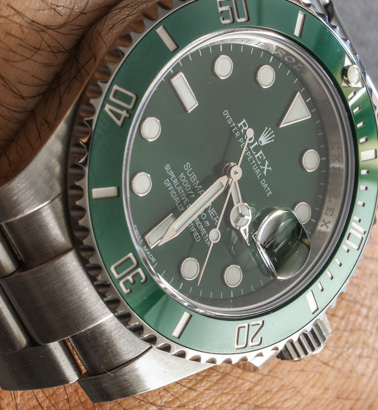 Rolex-Submariner-116610-LV-In-Green-a-Bl