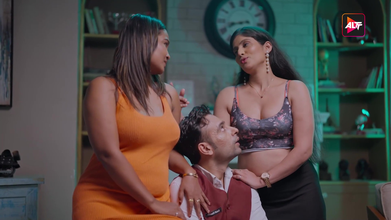 vlcsnap-2025-06-23-23h52m42s288