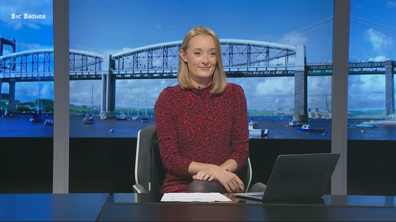 09.27 - 16.45.00 - ITV News West Country. Breaking news and current s....ts_snapshot_11.54.112