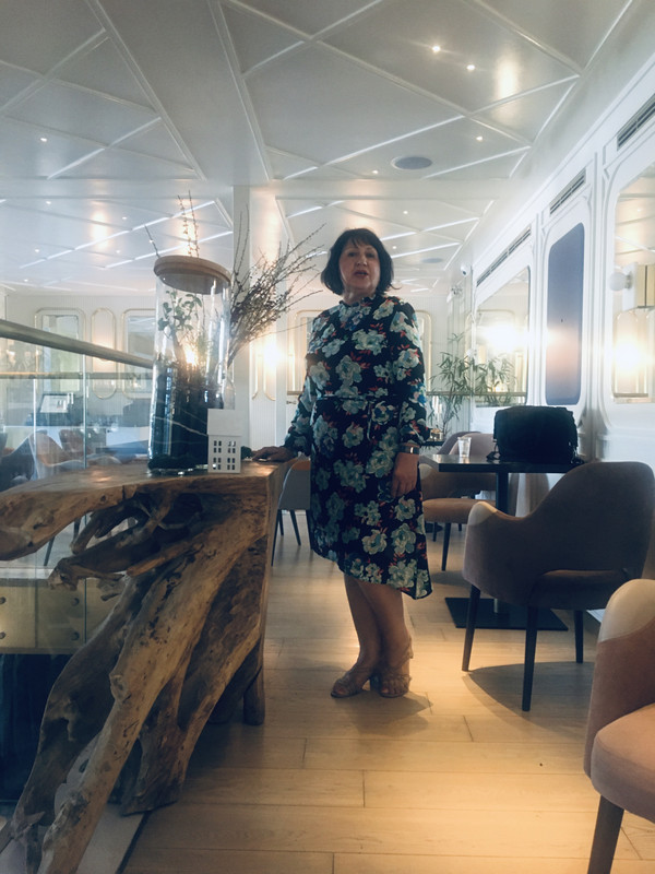 B2FC3396-3360-46D8-8489-DBEAEF105E28