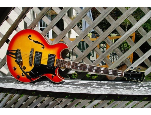 toyota-semi-hollow-electric-guitar-xl