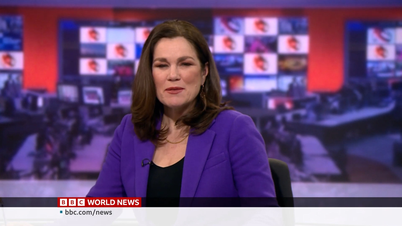 01.14 - 06.00.00 - BBC World News. News. Reporting on the day's inter....ts_snapshot_31.40.694