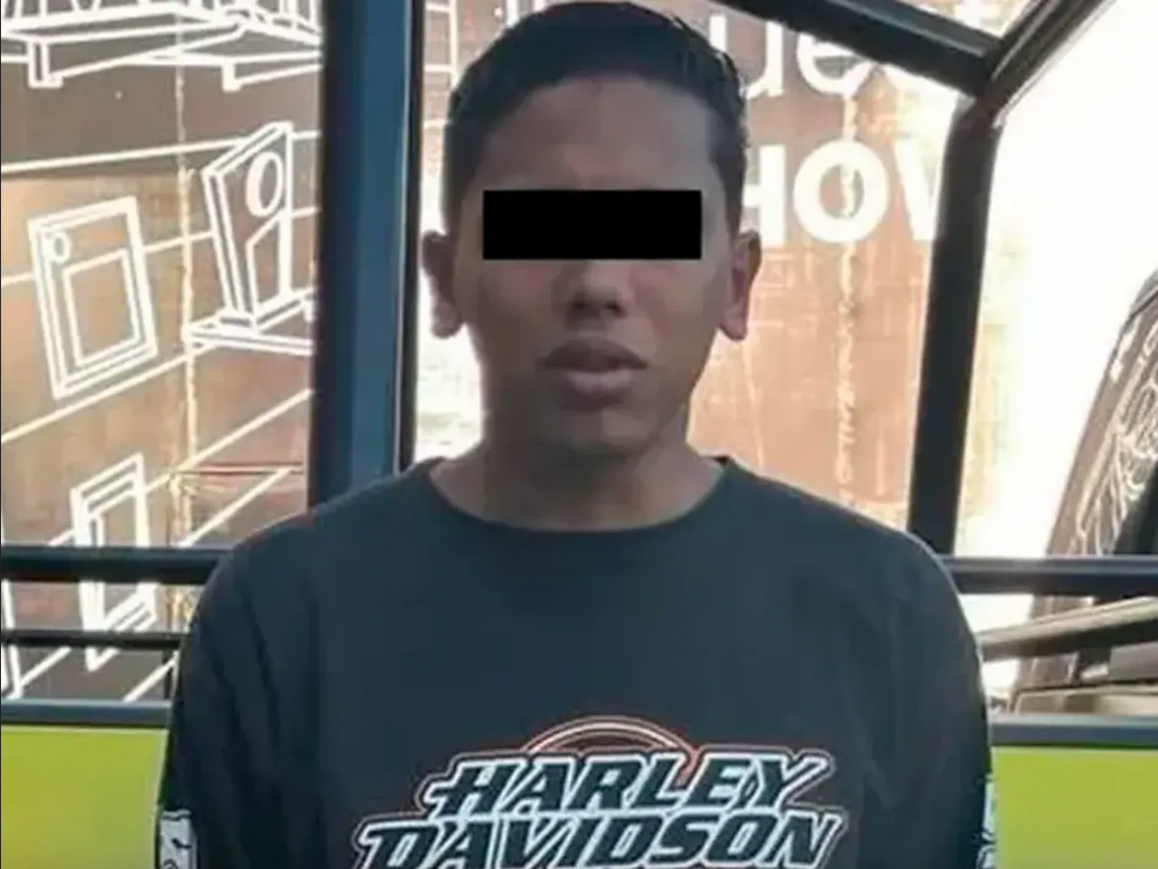 Detienen a sujeto por amenazar con publicar fotos íntimas de la hija de su exjefa