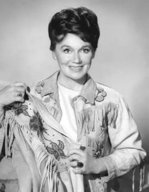 Jeanette Nolan