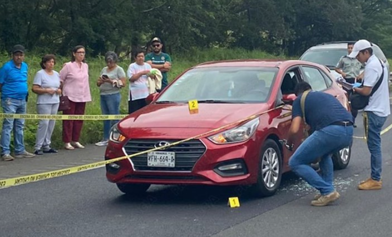 Matan a maestra de Veracruz en asalto carretero
