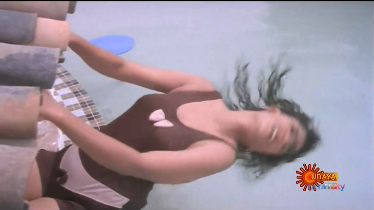 Vanitha Vasu Hot NR.mp4_20210825_073524.300