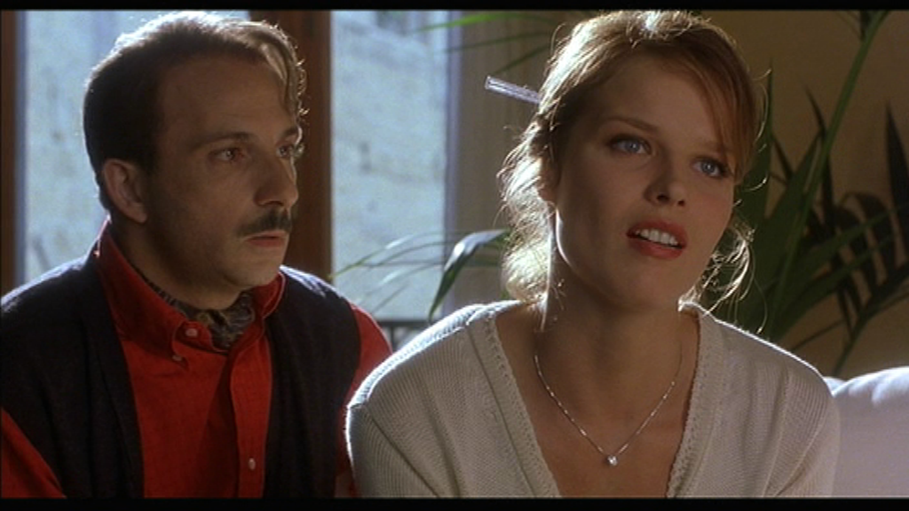 dvd_snapshot_00.51.06_[2018.11.11_08.44.04]