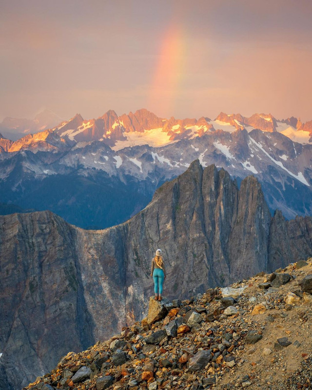 legins-w-a-view-cascadia-The North Cascades are wild