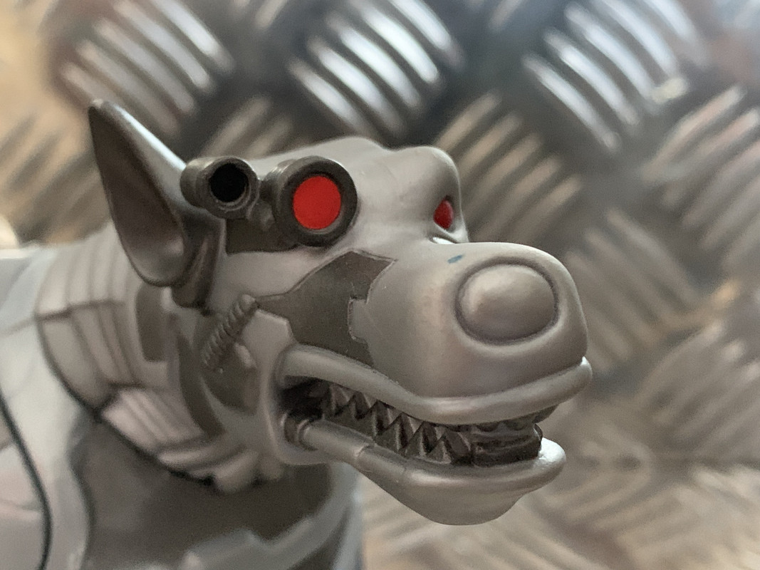 Action Man’s robotic dog Alloy.  B5-AE93-F3-EE18-43-CE-80-A7-101-C9914-E25-D