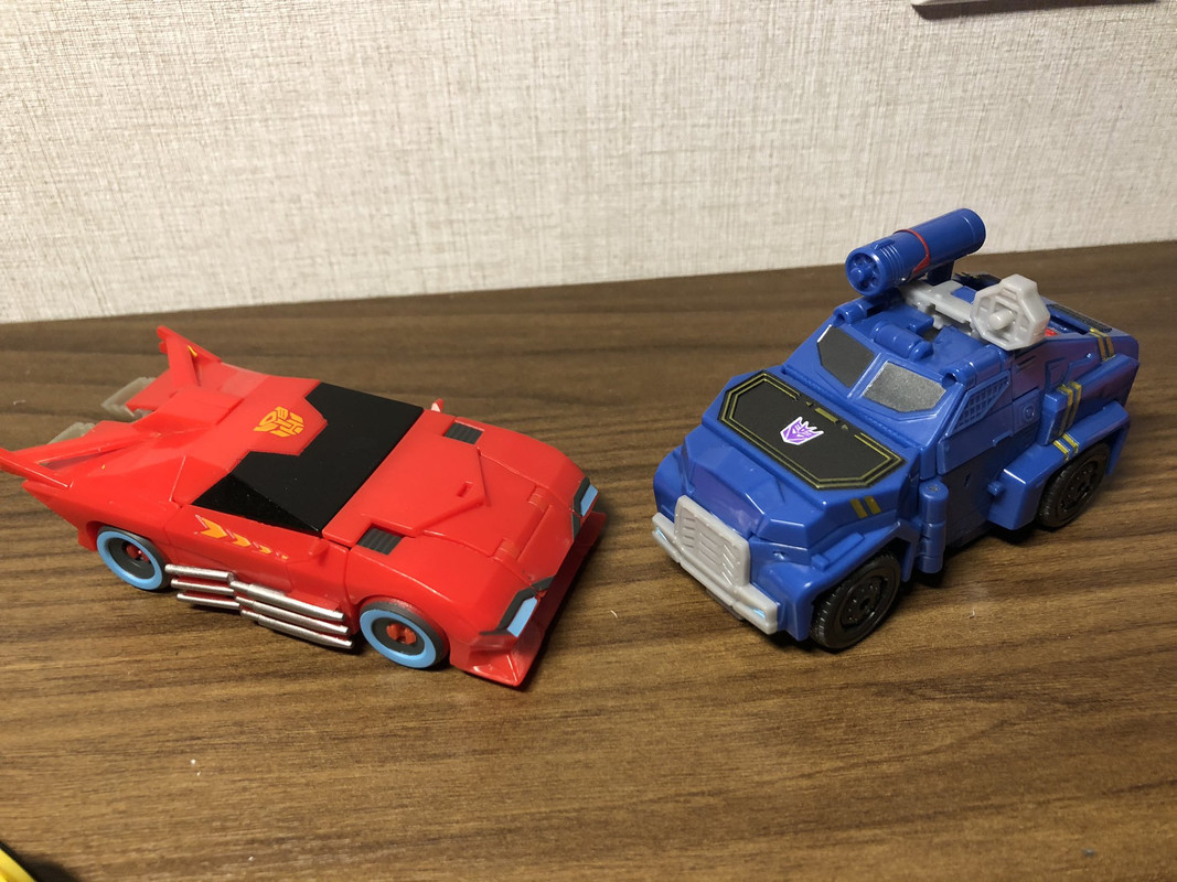 Cyberverse-Deluxe-Soundwave-05