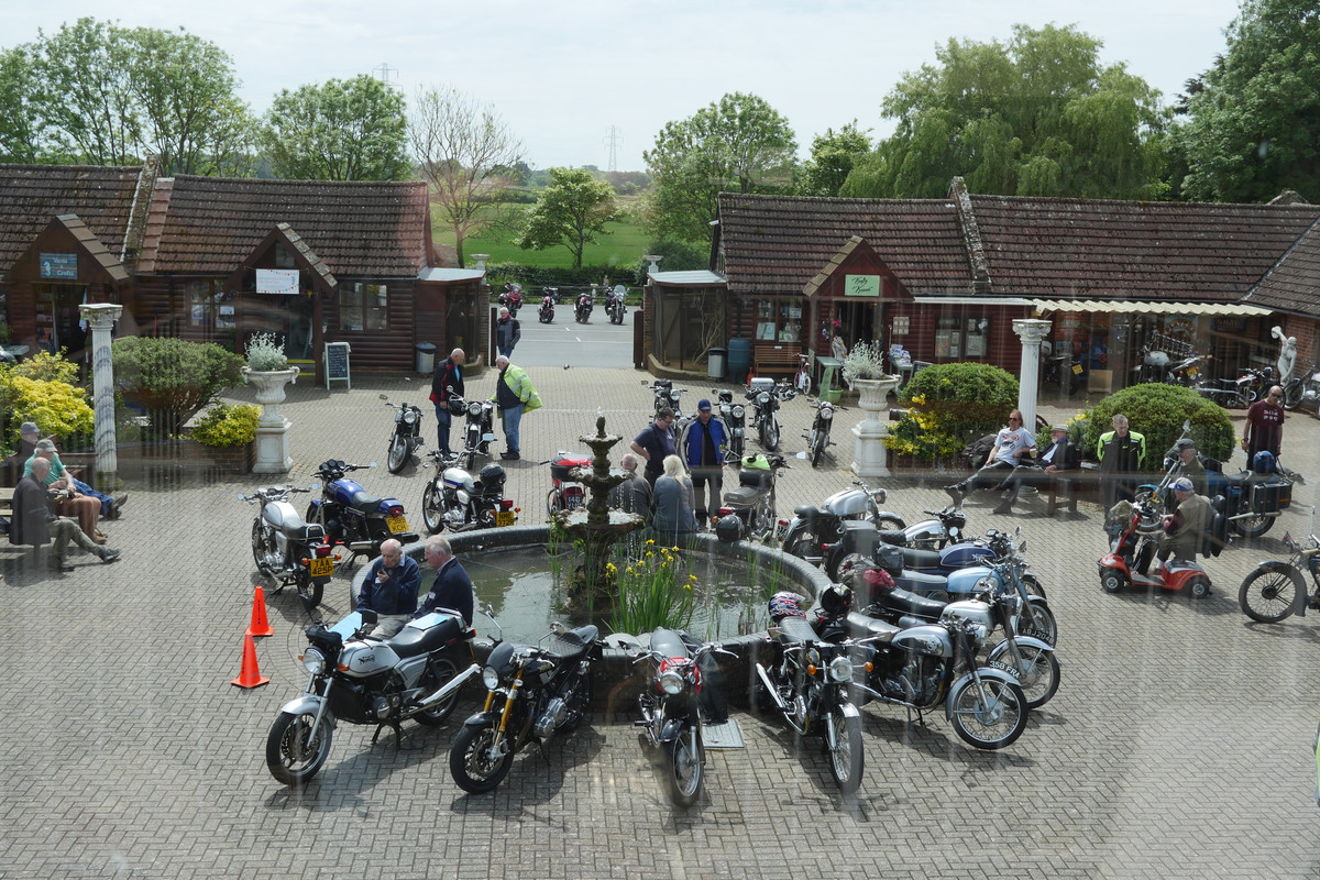 6A9273FA-1406-4644-BC98-FCD34590952E