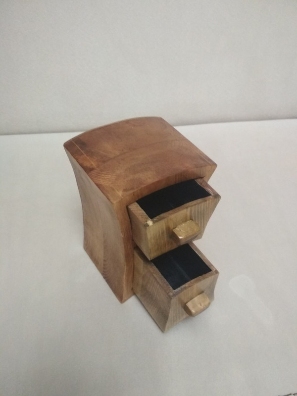 9790FF6B-D573-4C70-AD66-2D846F63E2E6