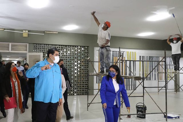 Presidente Maduro en la UCV Presidente Maduro en la UCV