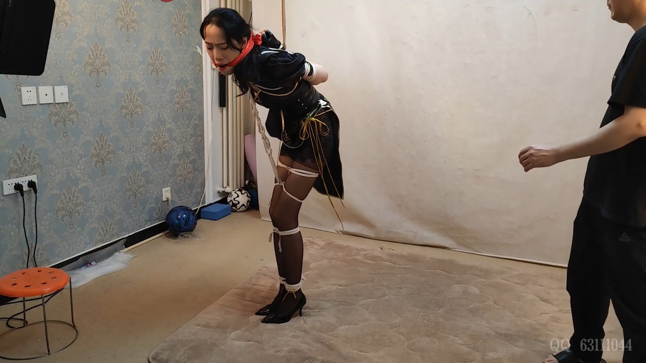 随心原创 陈雅馨 女刺客被擒后折磨.mp4_20220914_185155.061