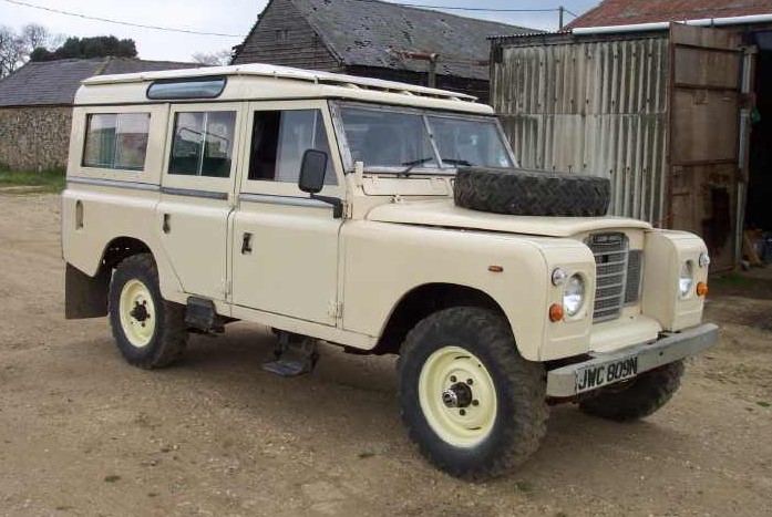 Land-Rover-109 SW (series III) 1971-79