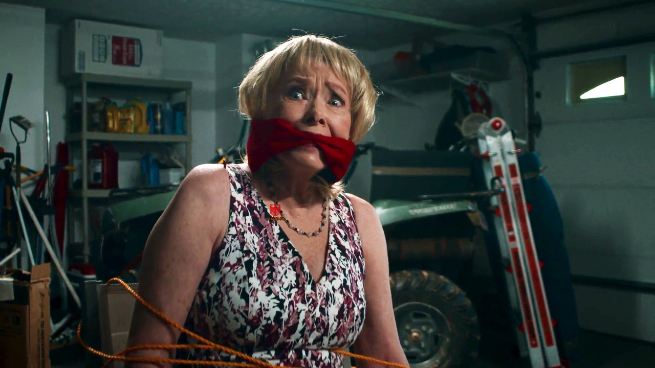 Lynn Lowry 8 Bad Apples 2026