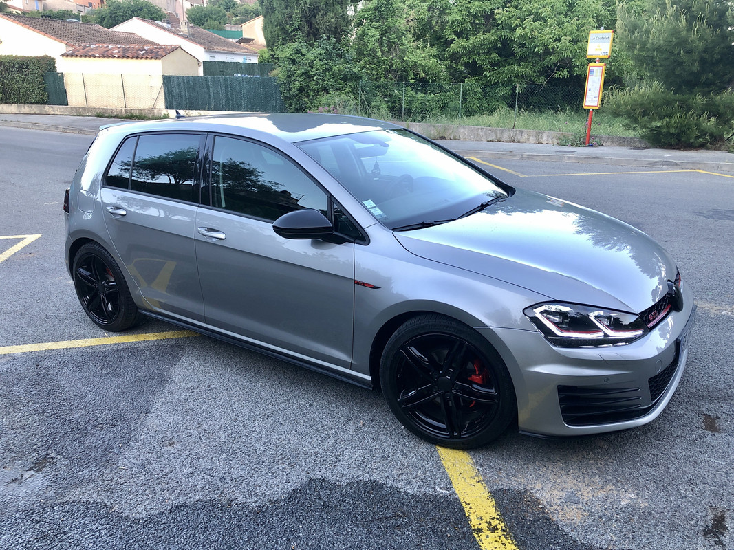 2B2ABA95-9957-4E0B-AC3C-403B99511FDF