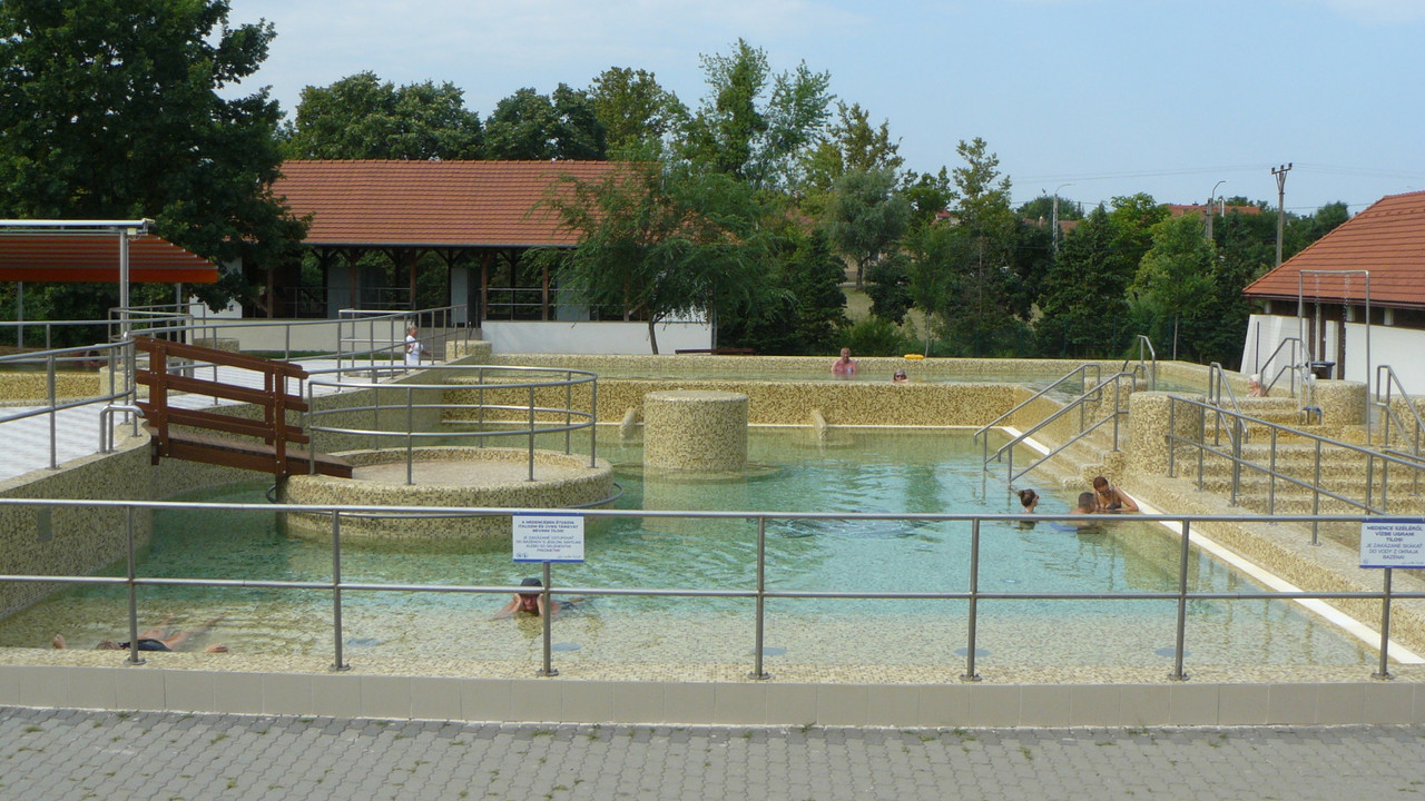 [Obrazek: d30ca2ad9e56ef2a.jpg]