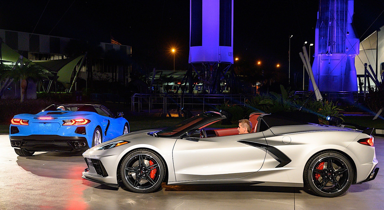 2020 Chevrolet Corvette Stingray convertible (14)