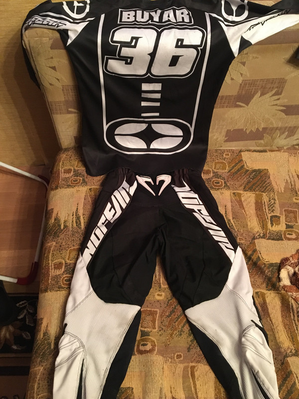 DAA2170E-6D84-453E-90C0-57E1C934D562