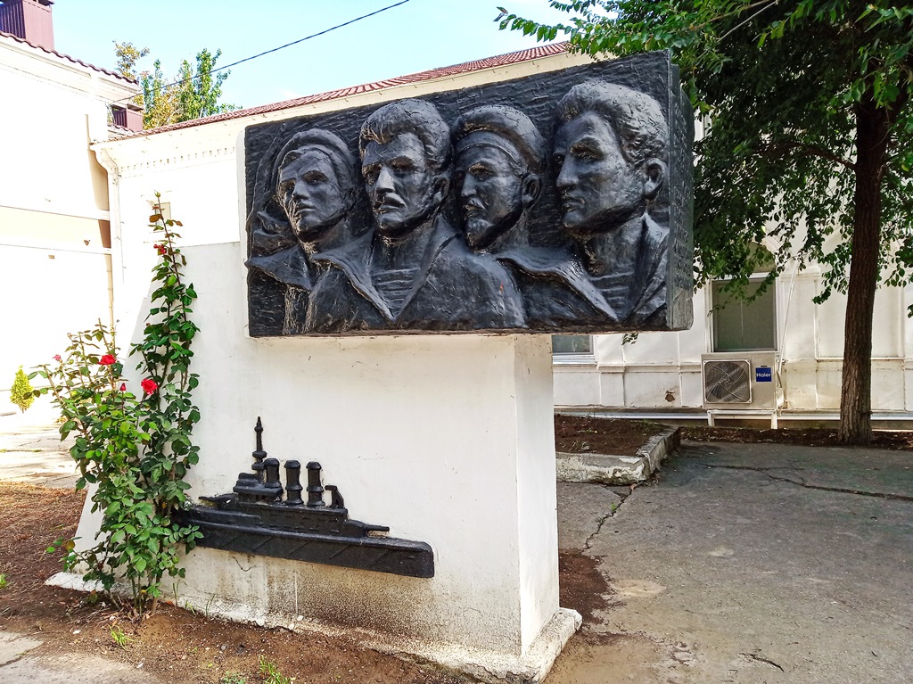 Непляжный Крым: Судак и Феодосия, Коктебель, Старый Крым и Новый Свет