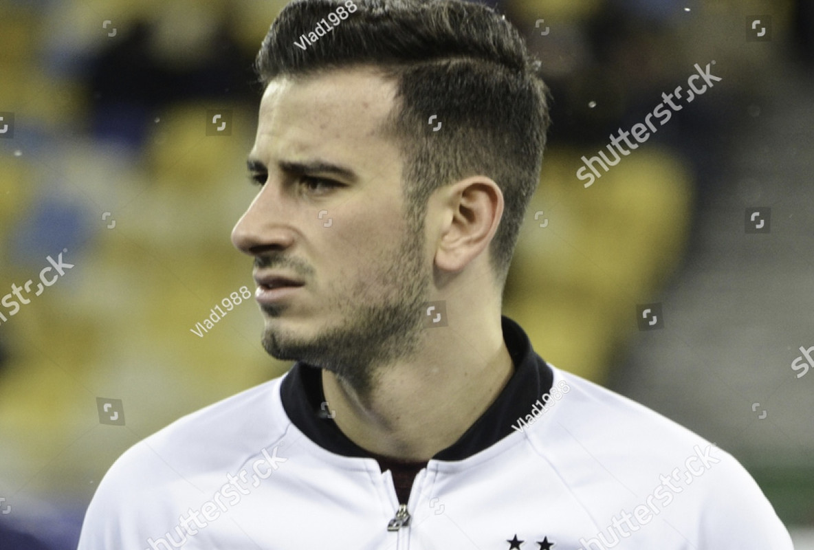 B5E98F57-0820-4B0D-A947-8814C865B1AD