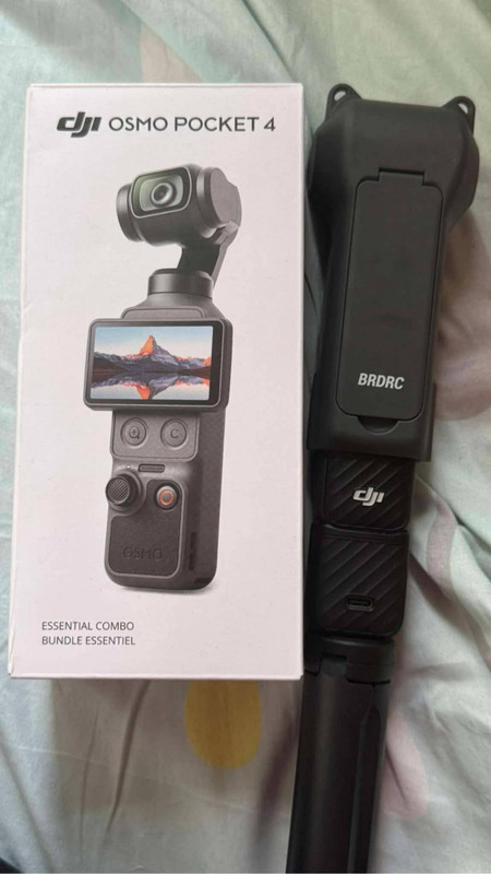 DJI Osmo Pocket 4