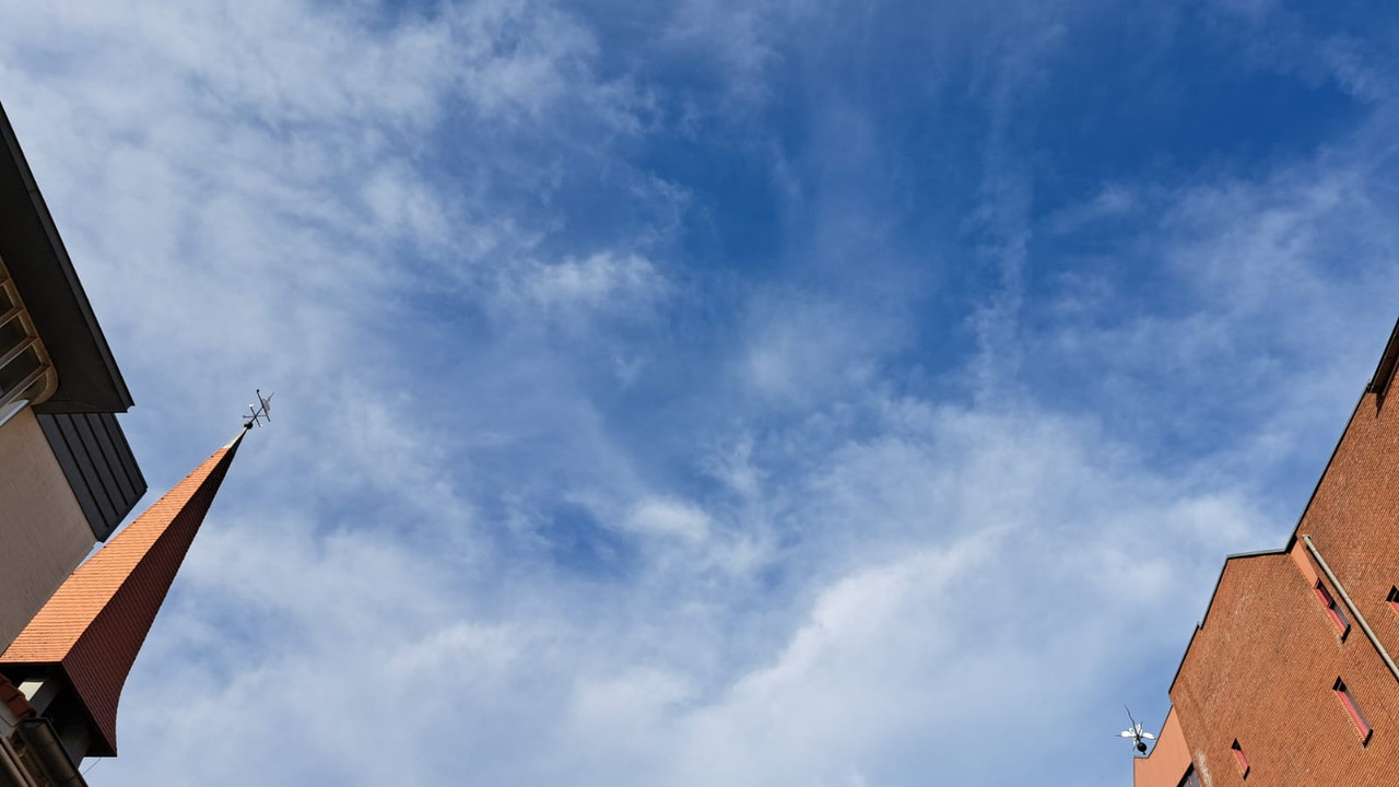 [Image: Wolk-dragon-250627.jpg]