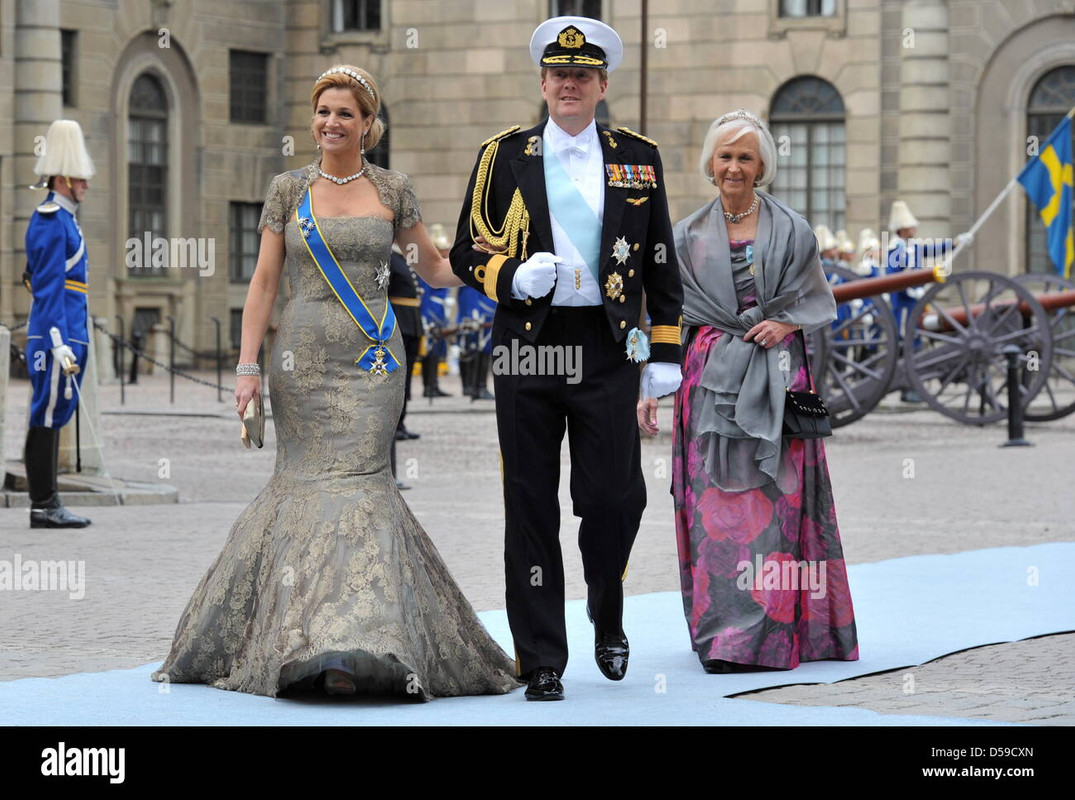 crown-prince-willem-alexander-of-the-netherlands-and-his-wife-crown-D59CXN