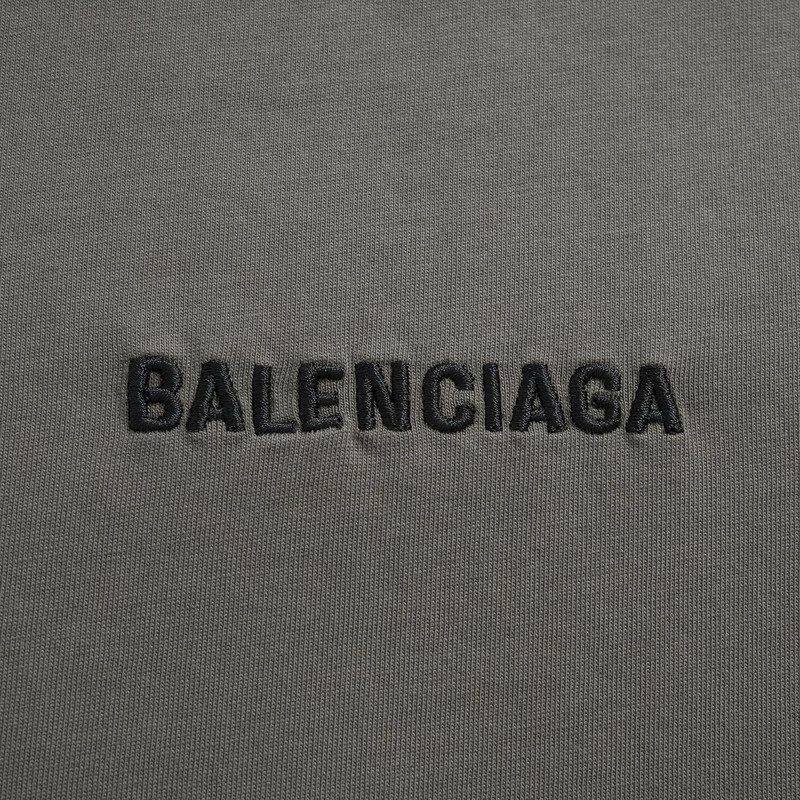 2025-10-18-23-40-IMG-8724