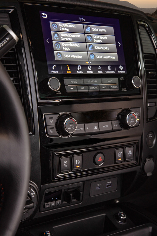 2020 Nissan Titan (3)